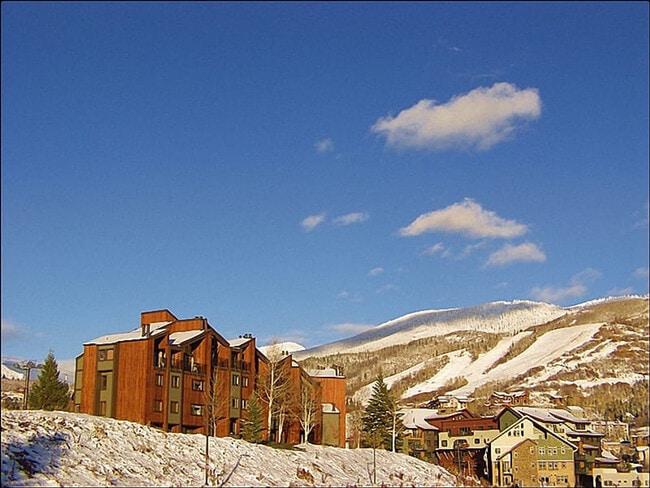 Building Photo - 1550 Amble Dr