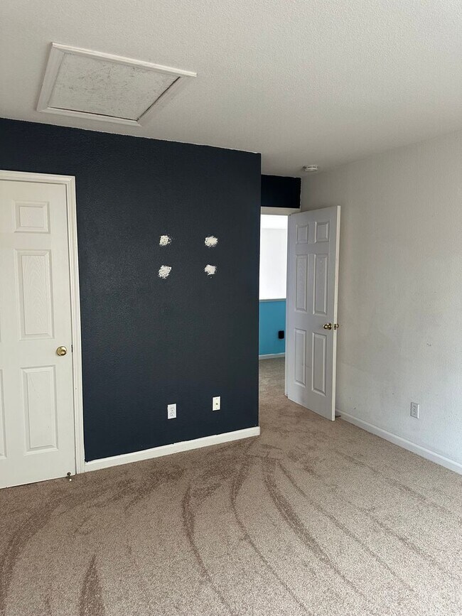 Building Photo - First 3 months offered at $2,495.00