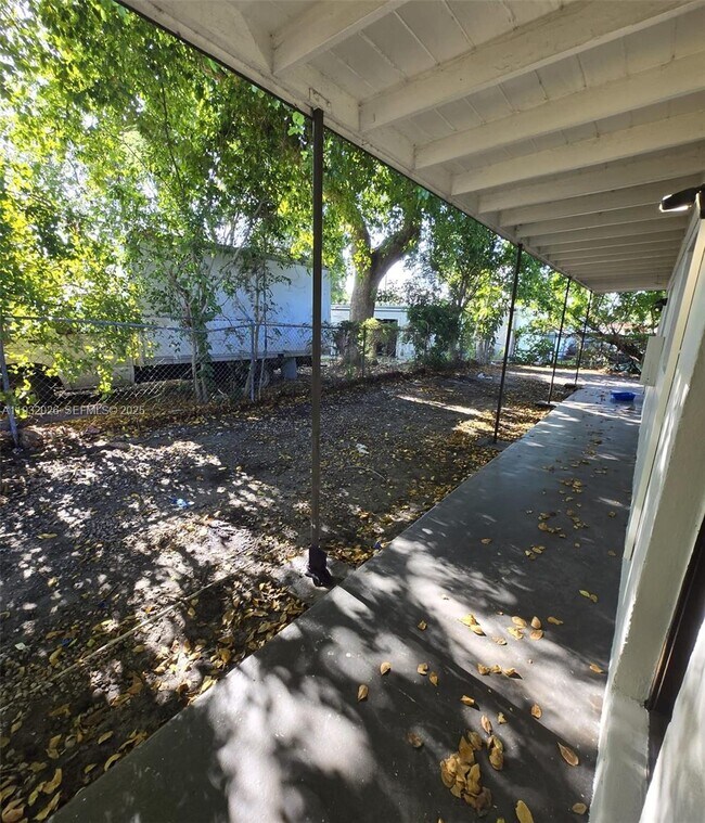 Building Photo - 3981 SW 12th Pl