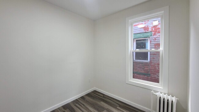 Building Photo - 113 63rd St