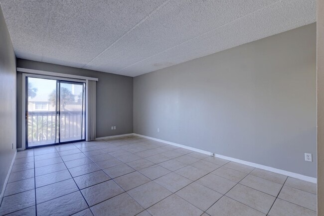 Building Photo - Ocean View From Balcony