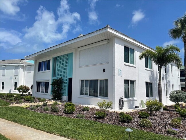 Building Photo - 5400 Gulf Dr