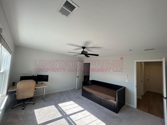 Building Photo - 19 Tansey Ct