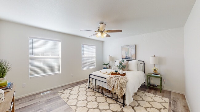 Building Photo - Jackson Heights Townhomes