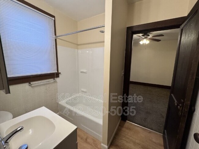 Building Photo - 538 Chicora St
