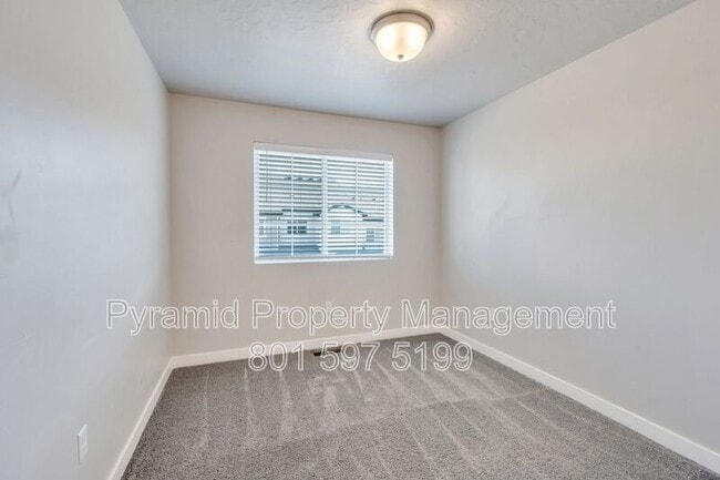 Building Photo - 4351 W Dixon Way