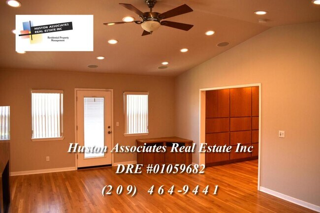 Building Photo - 141 W Sonoma Ave