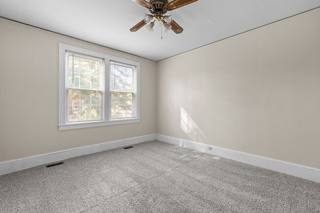 Building Photo - 308 Causey Ave