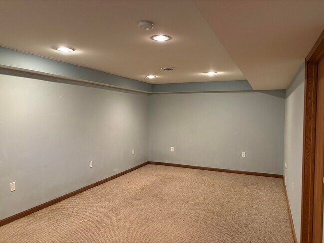 Building Photo - 1438 Cleveland Ave