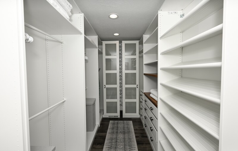 Building Photo - 3695 Englewood Dr