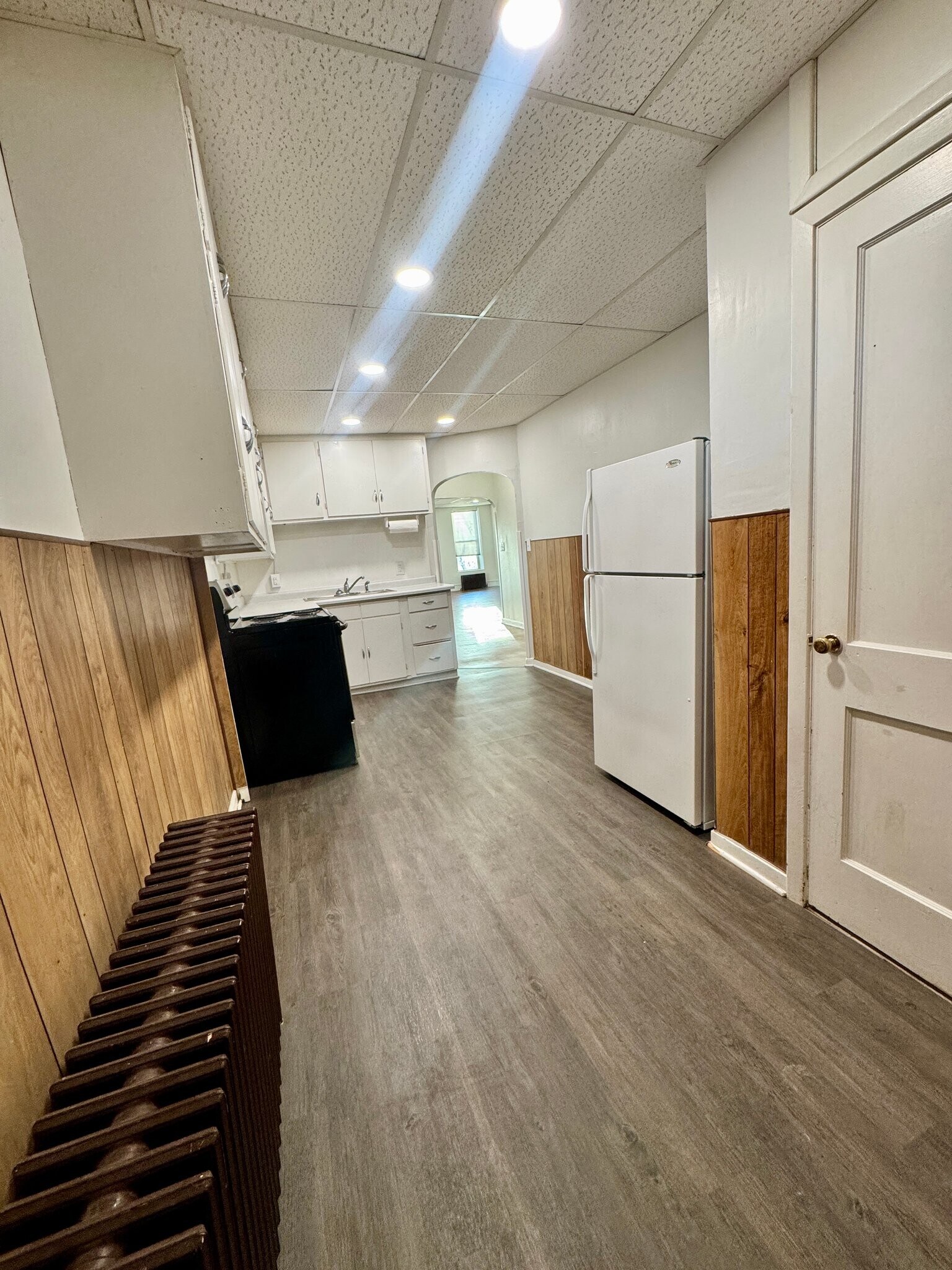 Building Photo - 101 Lewis St S