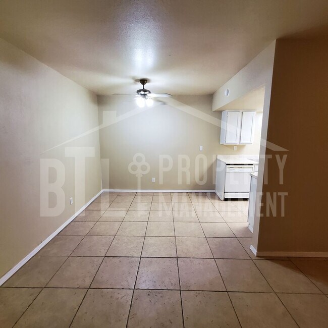 Building Photo - Three Bedroom Duplex