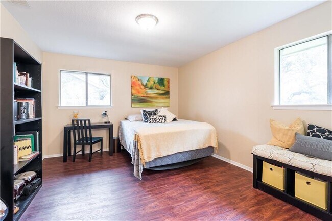 Building Photo - 12413 Mossy Bark Trail