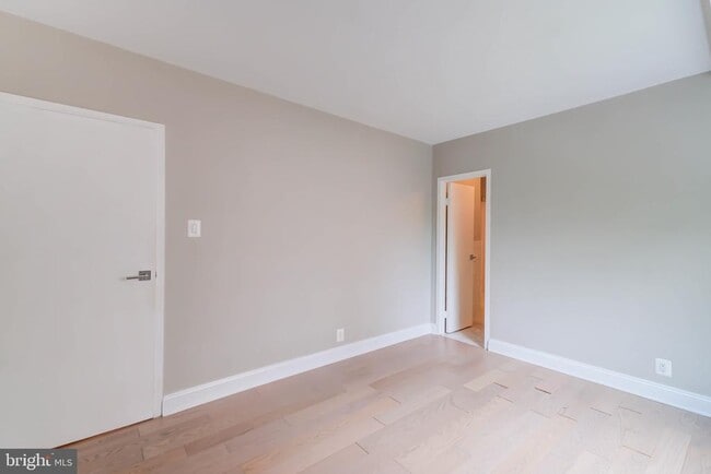 Building Photo - 4200 Cathedral Ave NW
