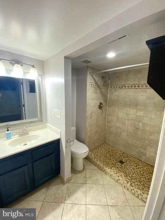 Building Photo - 124 Roberts Ln