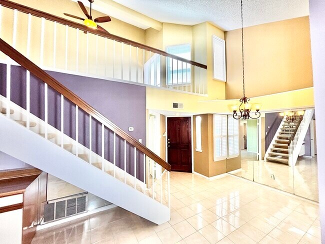Building Photo - 503 Ranch Trail