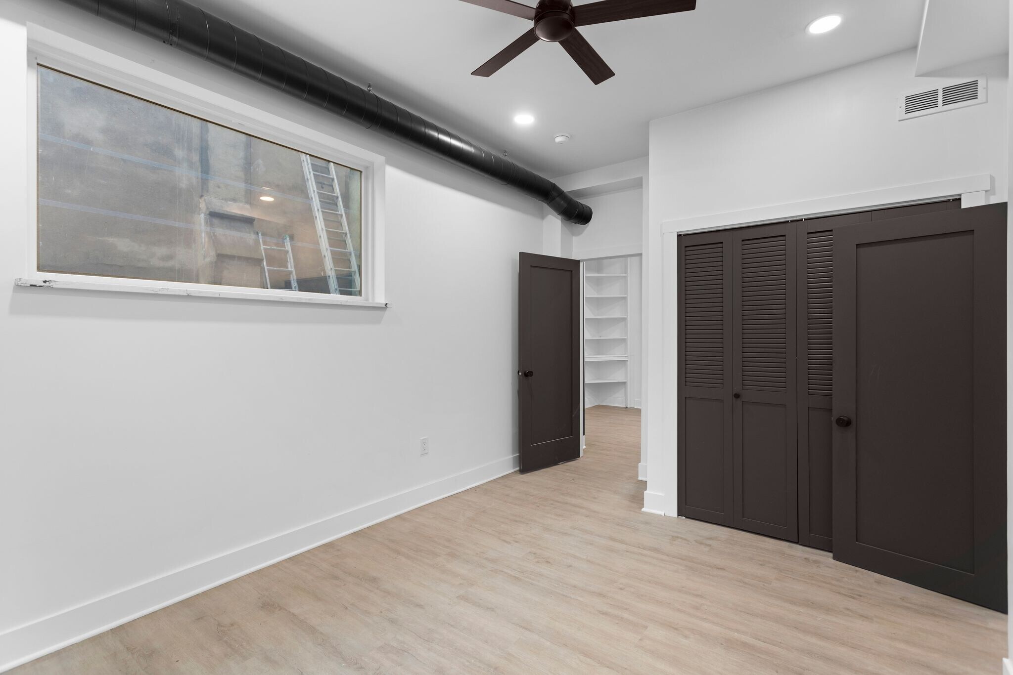 Bedroom - 2035 Forbes Ave