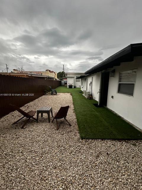 Building Photo - 1947 NW 33rd St