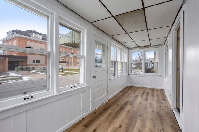 Building Photo - 3 Bedroom Fond Du Lac House