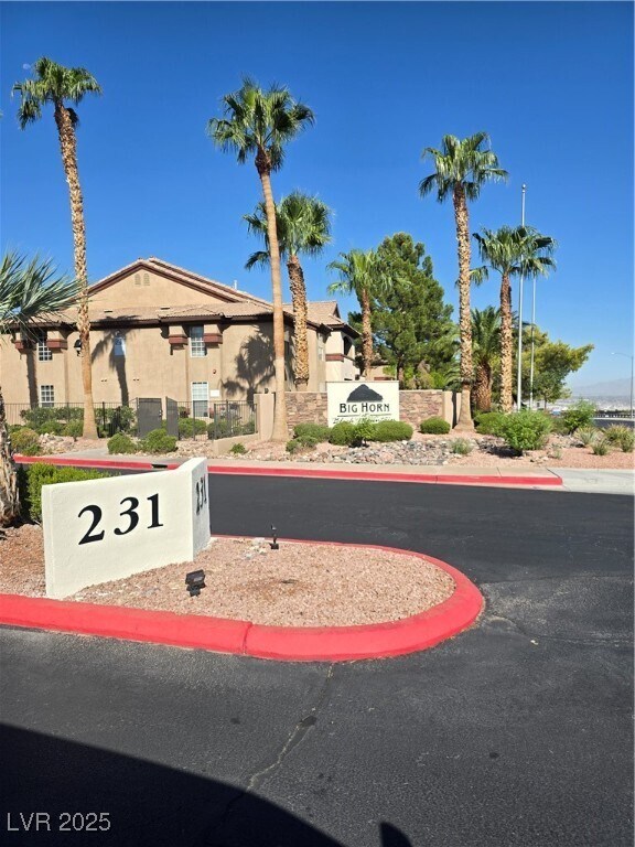 Building Photo - 231 W Horizon Ridge Pkwy