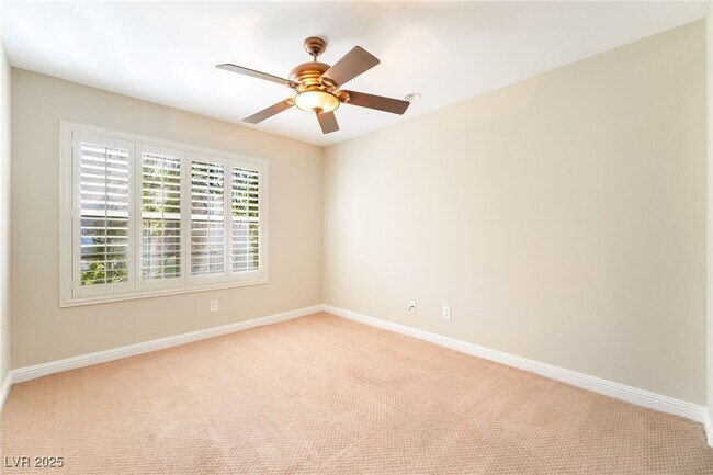 Building Photo - 74 Graythorn Mountain Ct