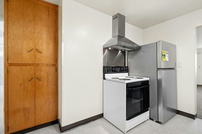 Building Photo - 3bd/2ba Seattle Home