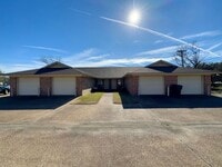 Building Photo - Duplex