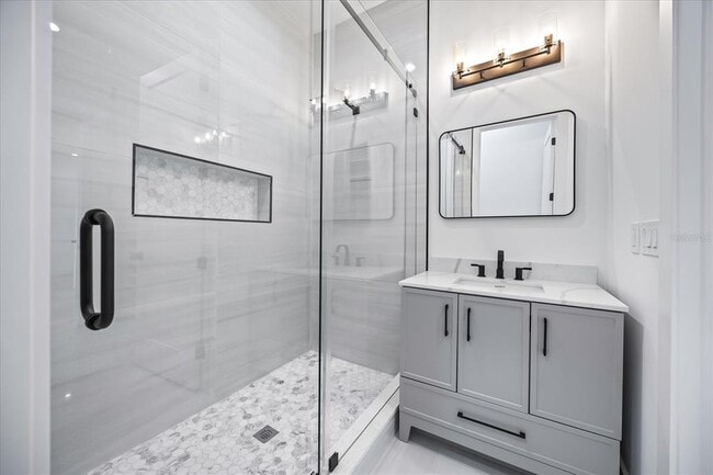 Building Photo - 3601 W Platt St