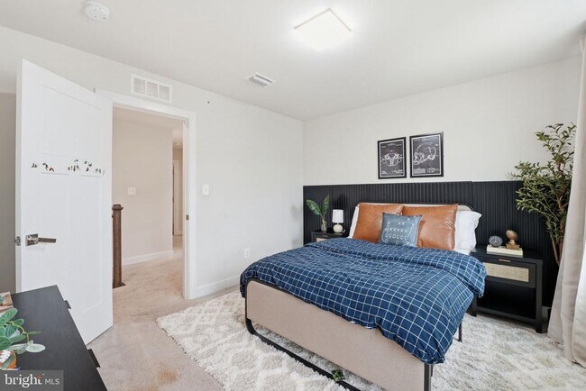 Building Photo - 11190 Wheeler Ridge Dr