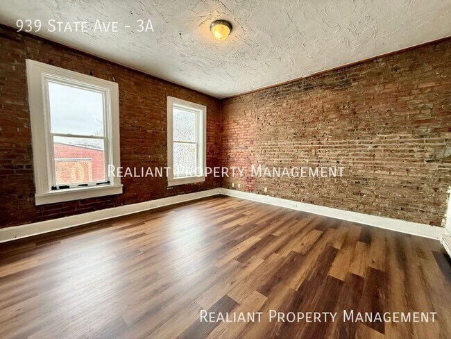 Building Photo - 939 State Ave