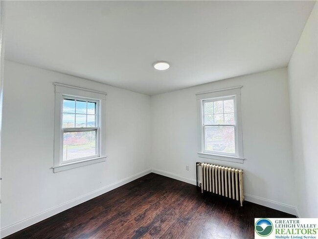 Building Photo - 2619 Broad St