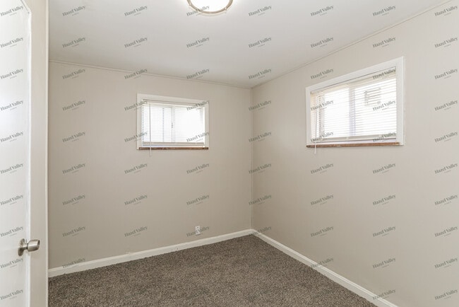 Building Photo - 3264 Warfield Ave