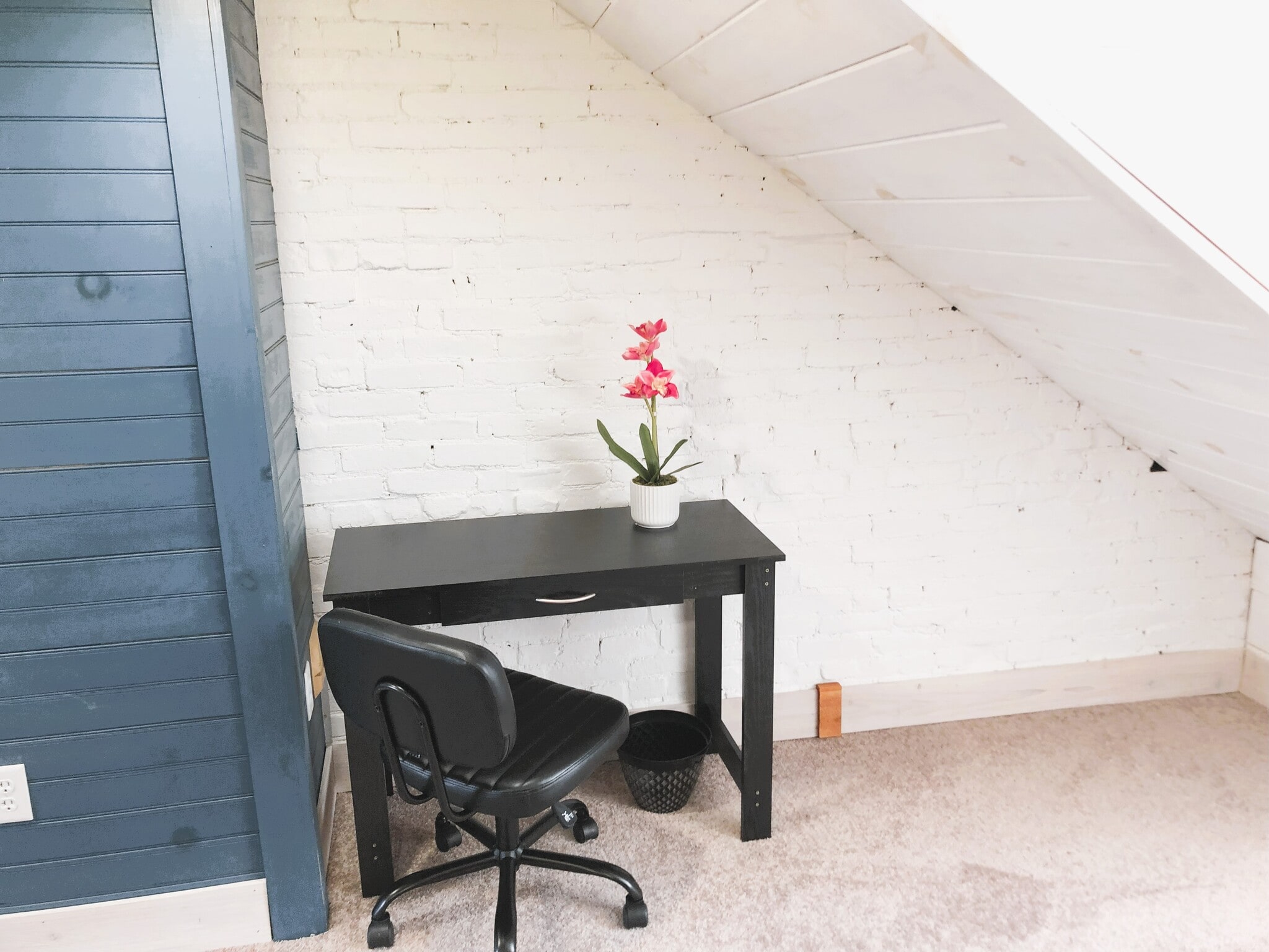 Building Photo - 121 Howard Ave