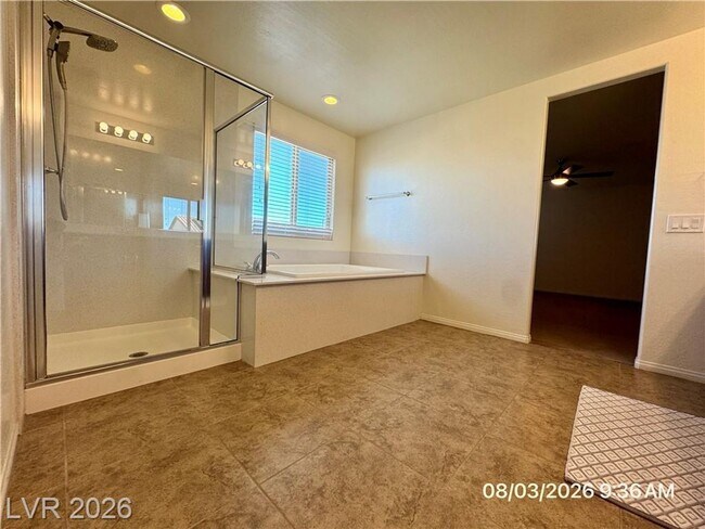 Building Photo - Beautiful 4BR Home with Huge Loft, Gourmet Kitchen & Covered Patio