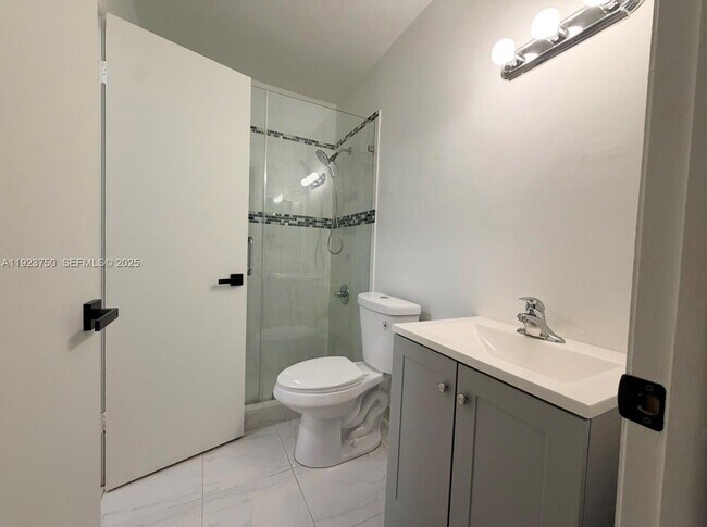 Building Photo - 11361 SW 145th Ave