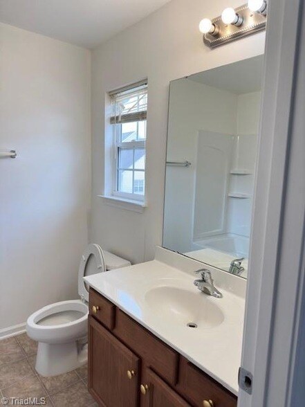 Building Photo - 302 Mourning Dove Terrace