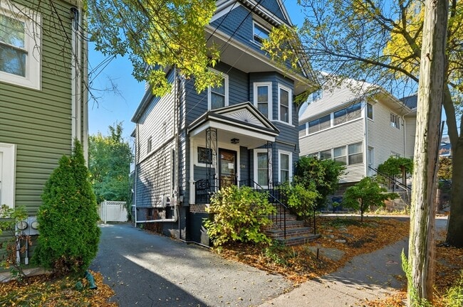 Primary Photo - 24 Greenville St