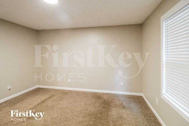 Building Photo - 3558 Wesley Dr