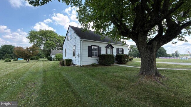 Building Photo - 1898 Baltimore Pike