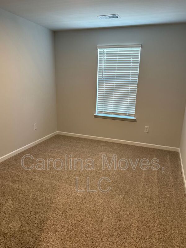 Building Photo - 179 Randwick Ln