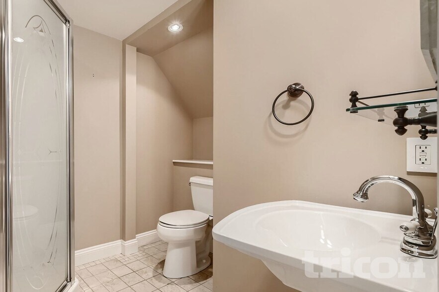 Building Photo - 38 Glyndon Gate Way