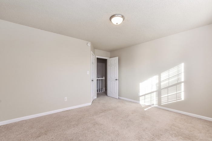 Building Photo - 14002 Whitehurst Cir SW
