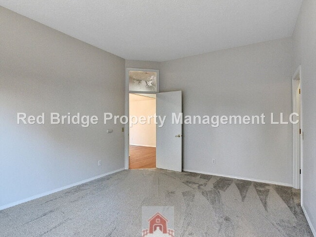 Building Photo - 2356 SW 214th Pl