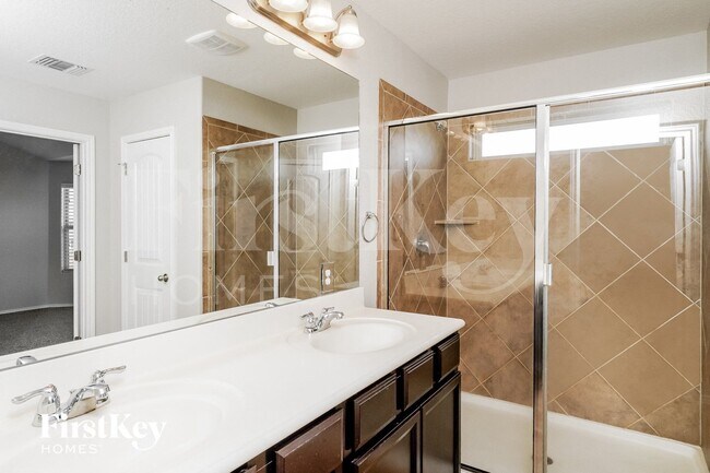 Building Photo - 10443 Bulwark Peak