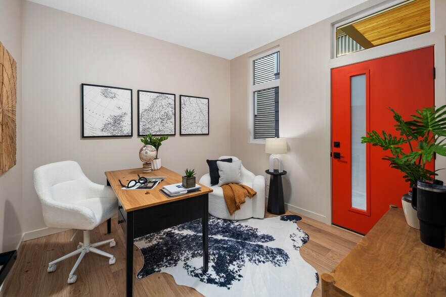 Flex space (office, yoga studio, 4th bedroom, music room, media room, storage, whatever you want!) - 10120 NE 185th St