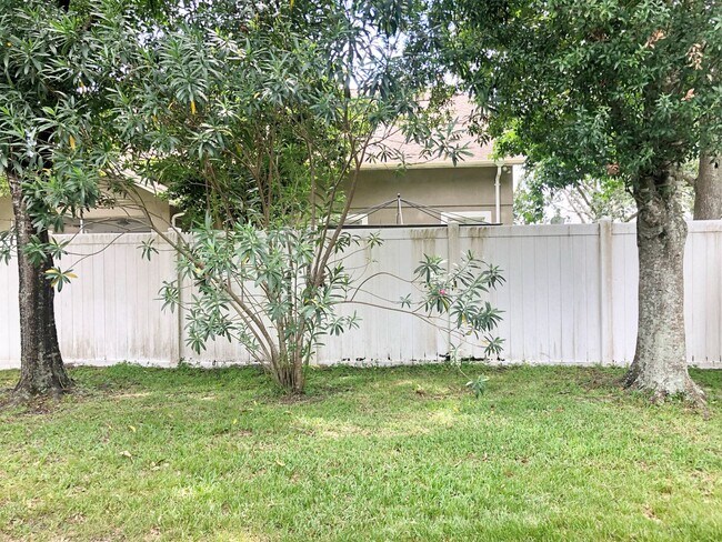 Building Photo - GREAT OVIEDO HOME WITH SOUGHT AFTER SCHOOLS