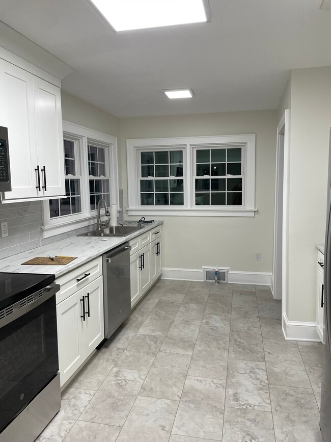 Building Photo - 21335 Green Spring Rd