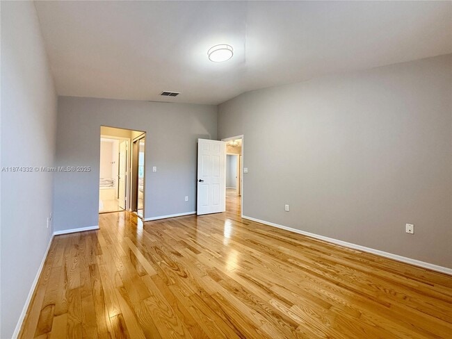 Building Photo - 1140 Oysterwood St