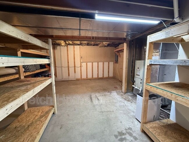 Building Photo - 55 Beech Ln
