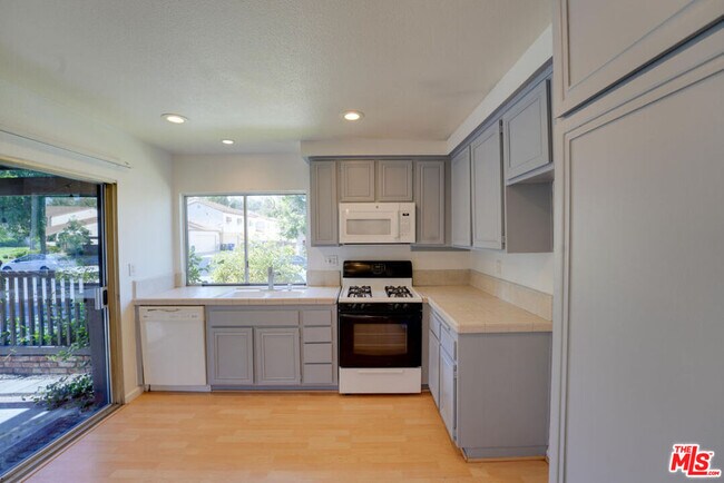 Building Photo - 24640 Masters Cup Way